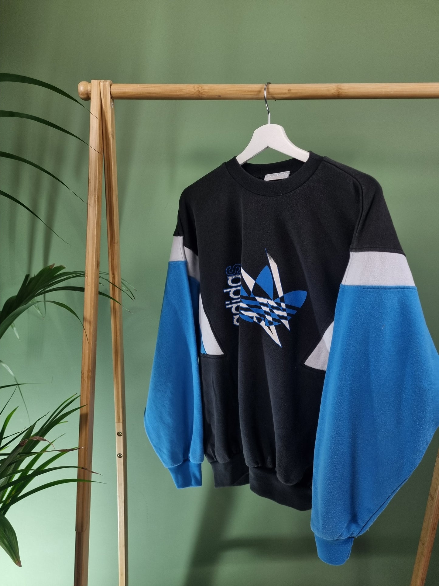 Adidas 80s RARE sweater maat L