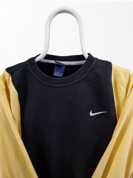 Nike chest swoosh reworked sweater maat M