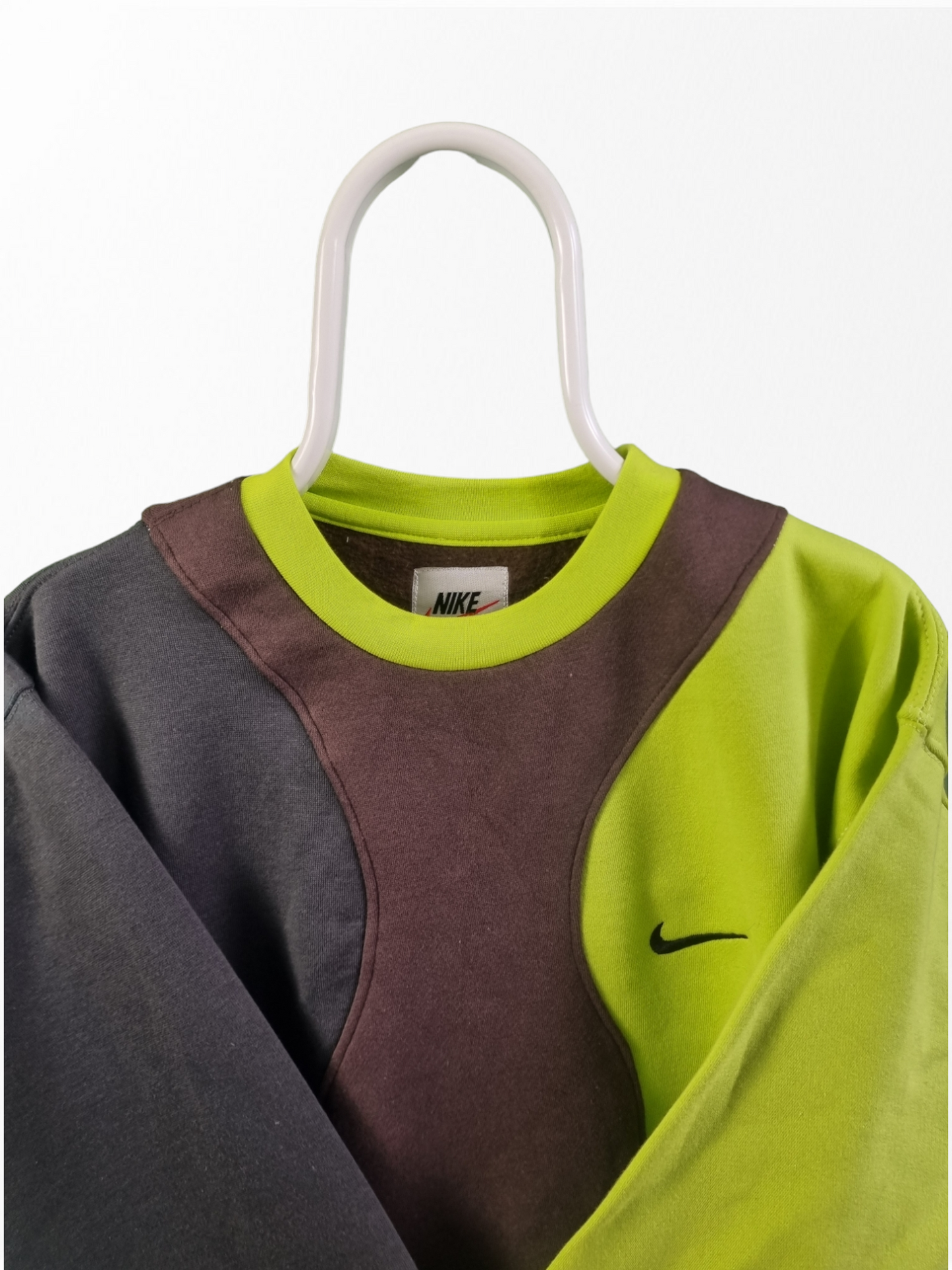 Nike chest swoosh rework sweater maat S