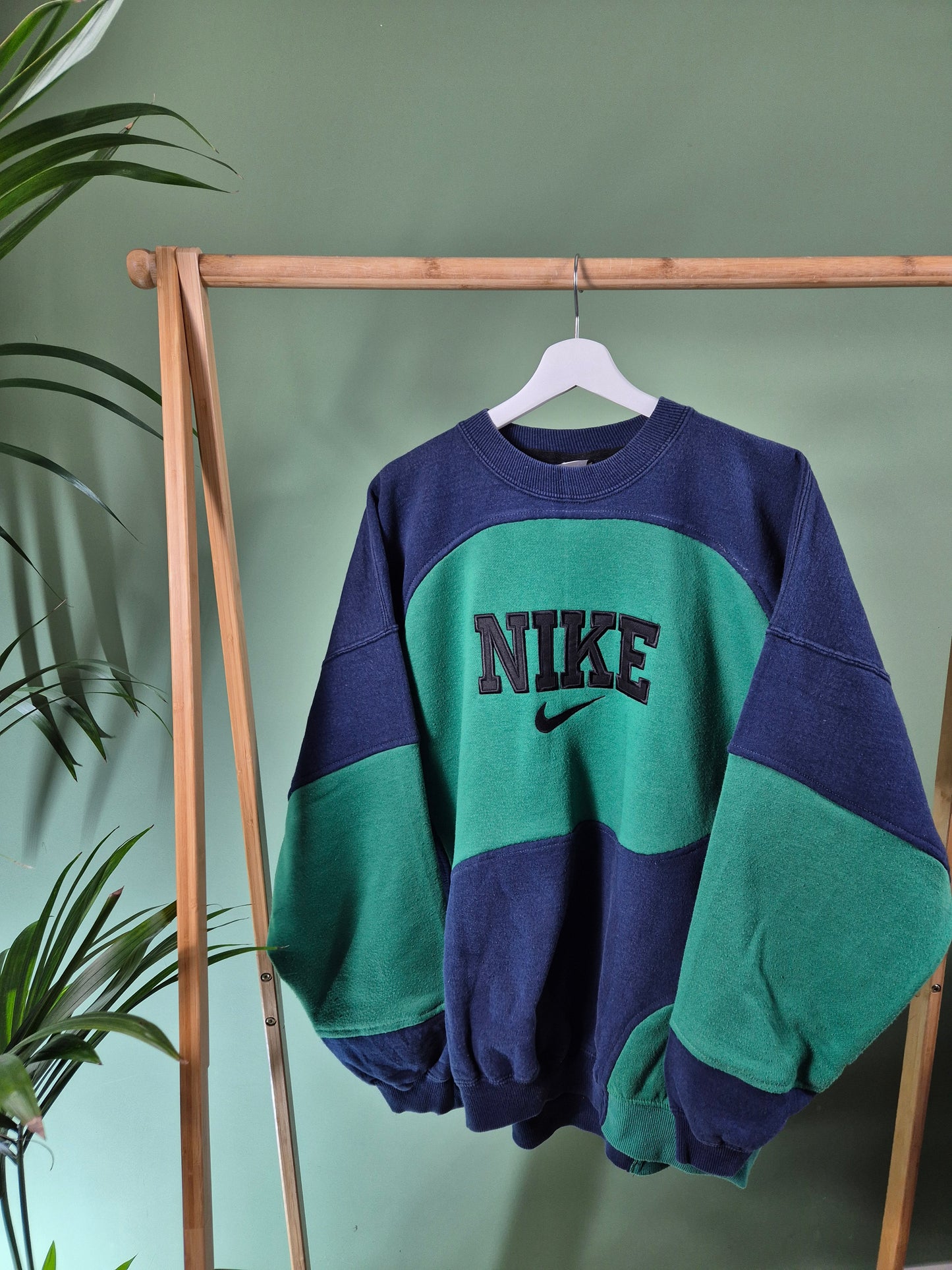 Nike spell out rework sweater maat XXL