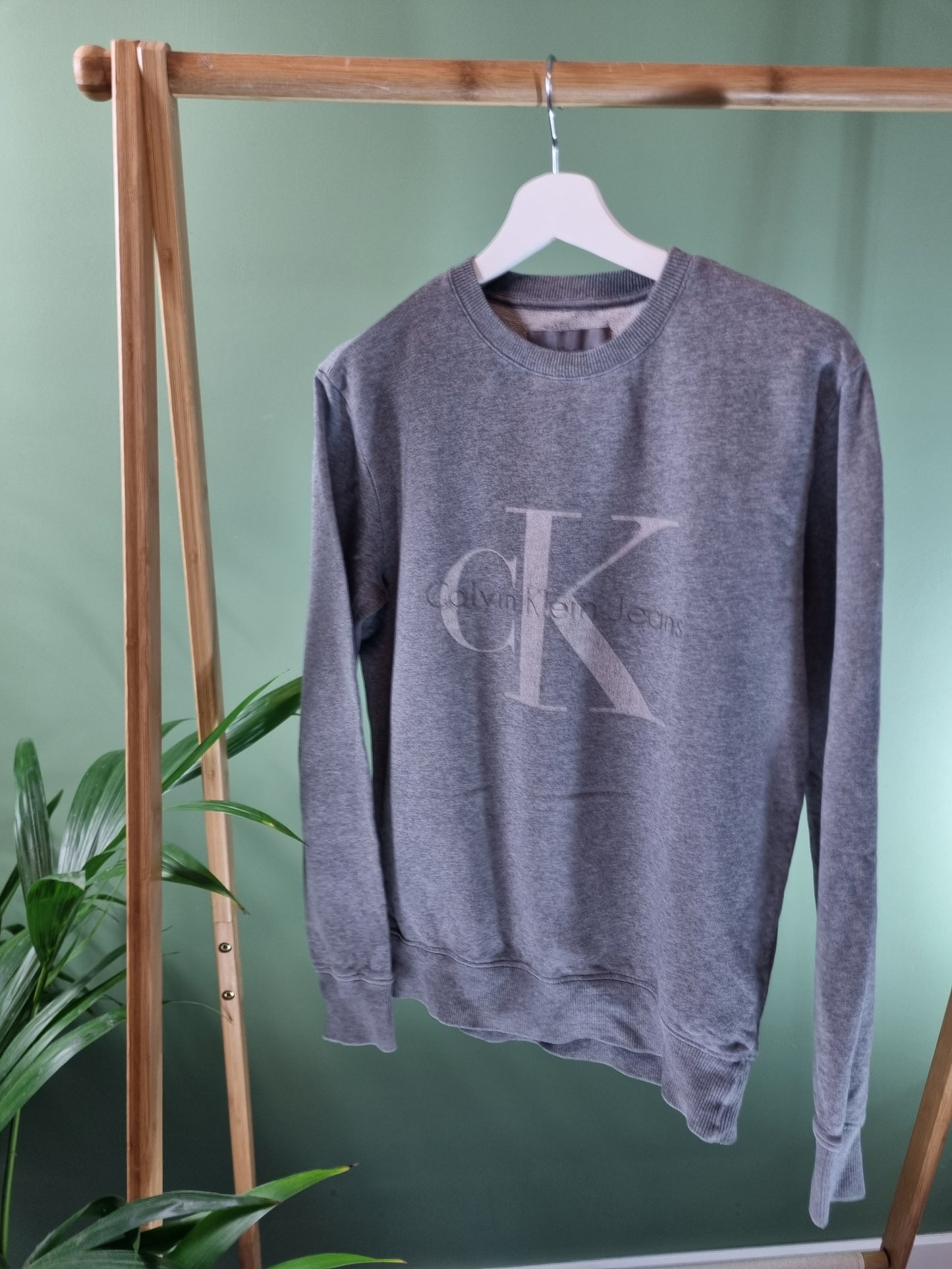 Calvin Klein front logo sweater maat XS